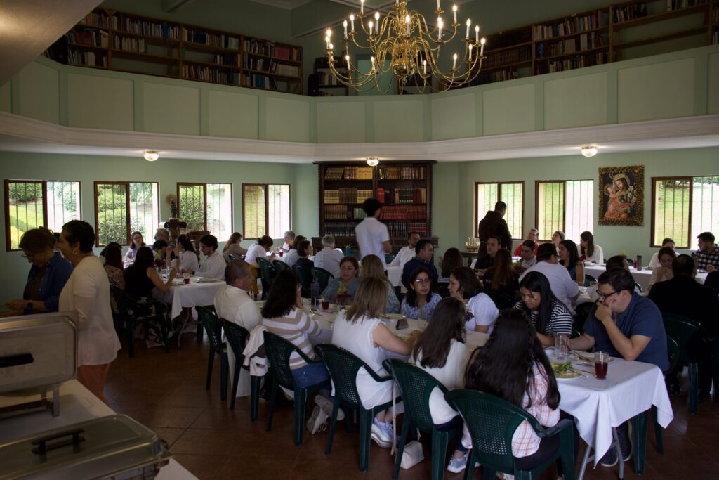 Encuentros de formación: 500 participantes de promedio llegan de todo el país.