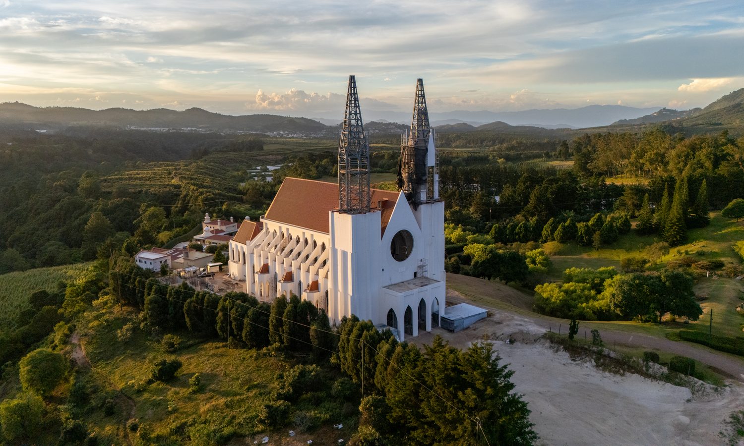 La iglesia de San José Pinula, corazón del proyecto de Hope & Mission en Guatemala.